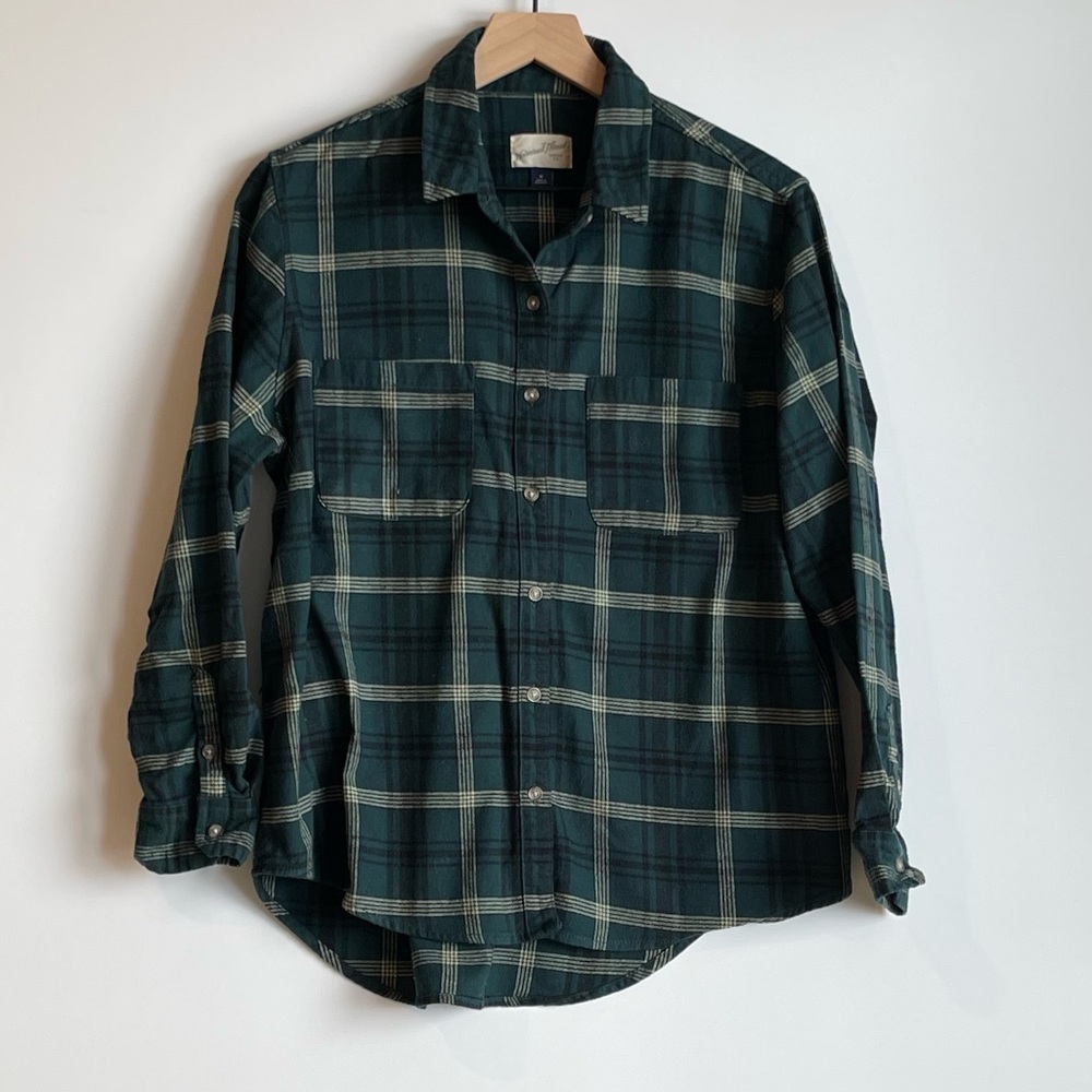 Universal Thread plaid long sleeve Size: Medium